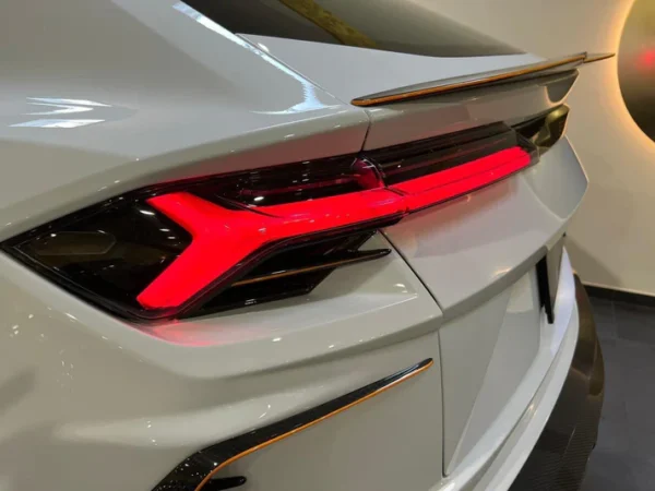 Forged Carbon Fiber WIDE BODY KIT LAMBORGHINI URUS - Image 17