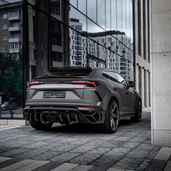 Forged Carbon Fiber WIDE BODY KIT LAMBORGHINI URUS - Image 21