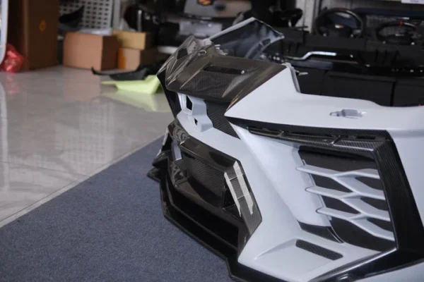 Mansory Style Front Dry Carbon Fiber Bumper For Lamborghini Urus - Image 5
