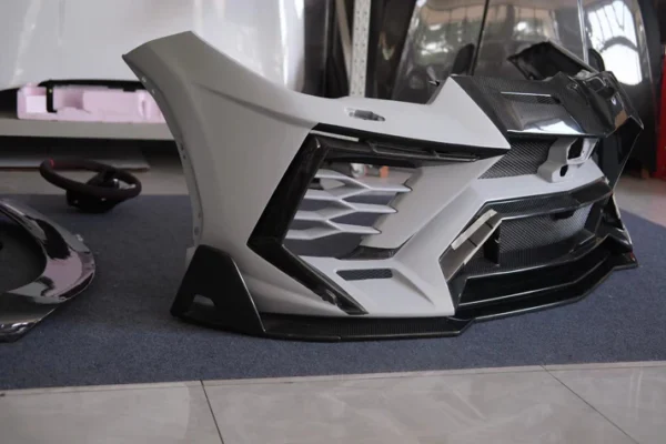 Mansory Style Front Dry Carbon Fiber Bumper For Lamborghini Urus - Image 3