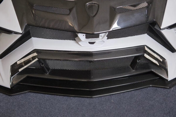 Mansory Style Front Dry Carbon Fiber Bumper For Lamborghini Urus - Image 8